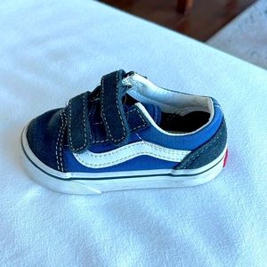 Baby Vans Size 6